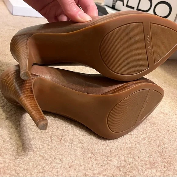 Nine West Rocha Platform Heel - Picture 5 of 6